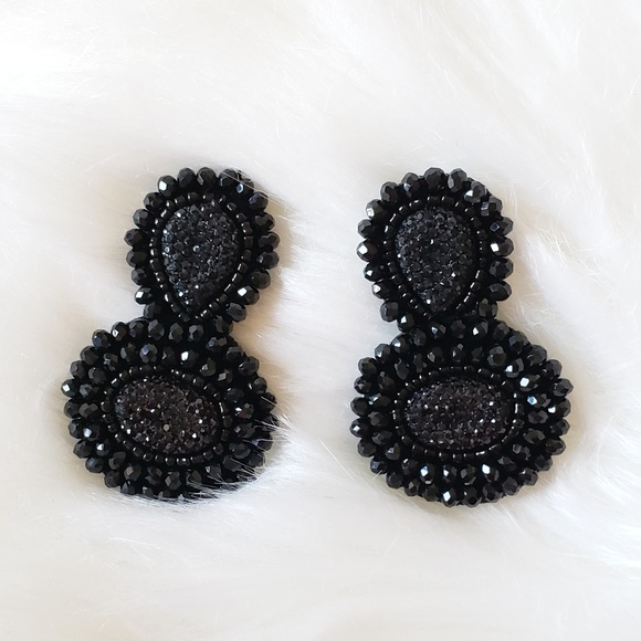 Black handmade earrings, jewelry statement earring - Picture 3 of 7